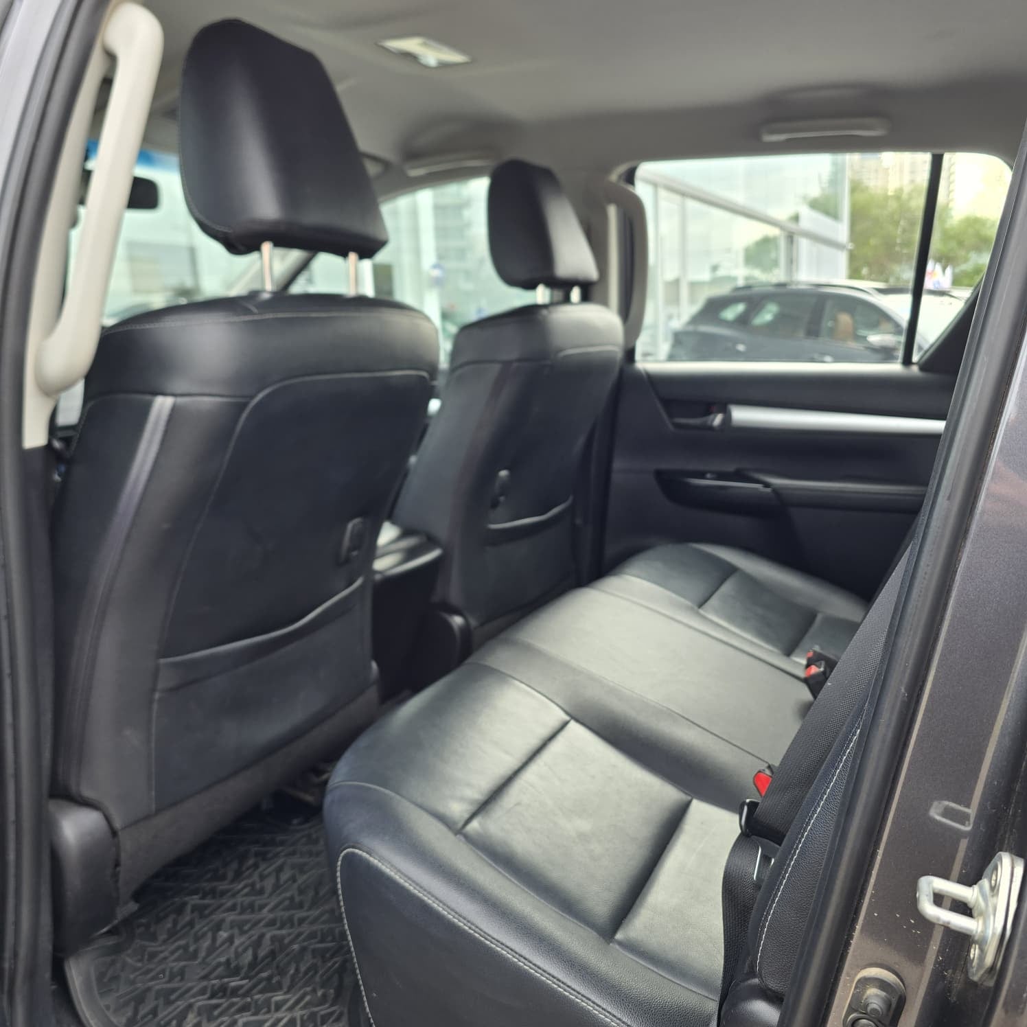 Toyota Hilux - Foto 9